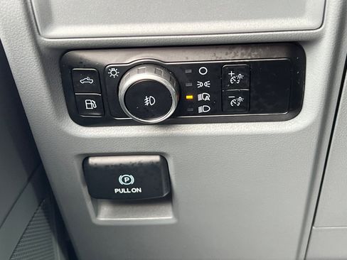 Used 2024 Ford F150 XLT w/ Mobile Office Package image 30