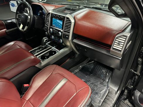 Used 2018 Ford F150 Platinum w/ Equipment Group 701A Luxury AWD/4WD image 22