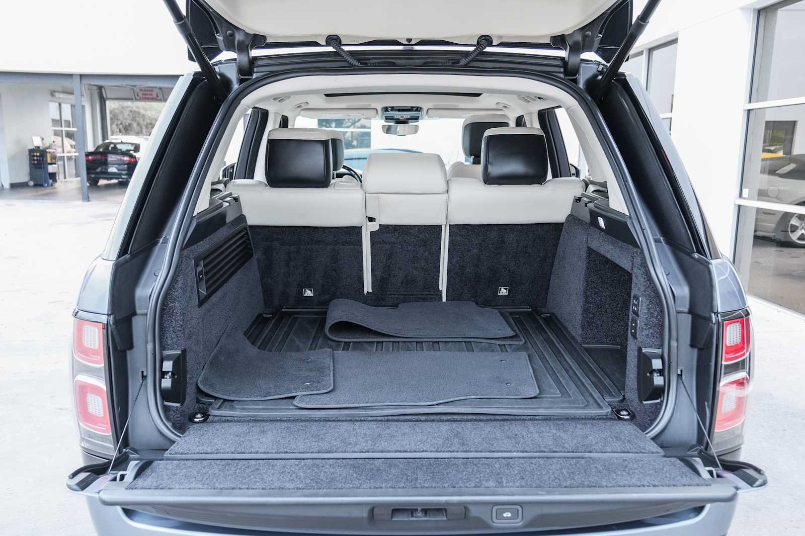 Used 2020 Land Rover Range Rover HSE AWD/4WD image 51