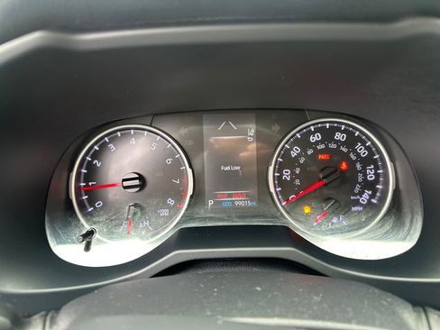 Certified 2019 Toyota RAV4 LE image 29