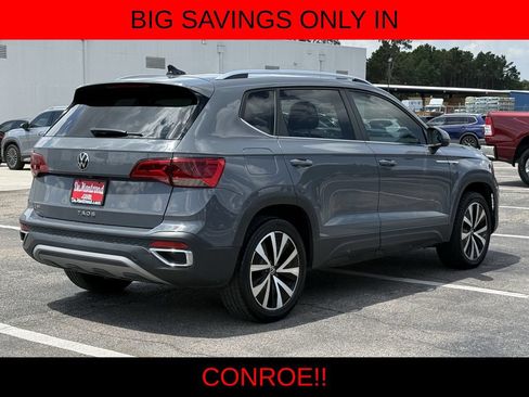 Used 2023 Volkswagen Taos SE FWD image 5