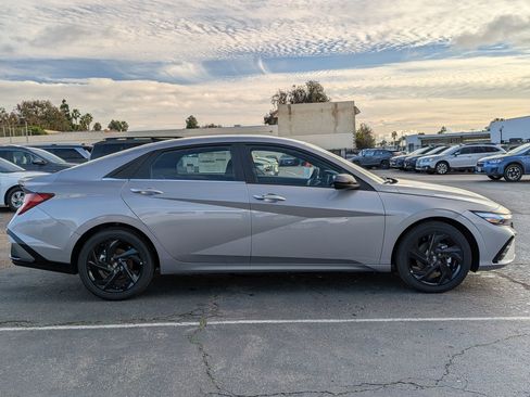 New 2026 Hyundai Elantra SEL Sport Premium FWD image 5