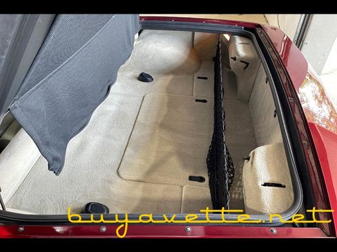 Used 2003 Chevrolet Corvette Coupe w/ Preferred Equipment Group RWD image 23