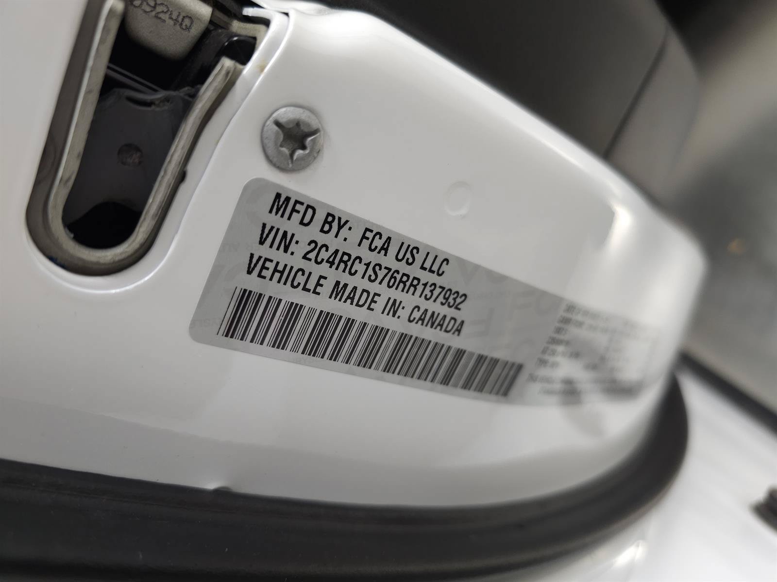 Used 2024 Chrysler Pacifica Premium FWD image 38
