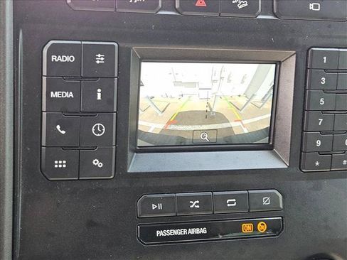 Used 2022 Ford F250 XL w/ Power Equipment Group AWD/4WD image 13