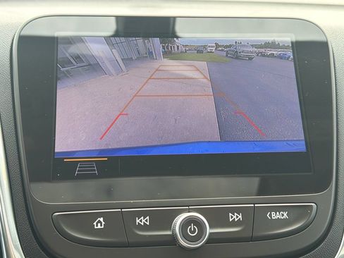 Certified 2019 Chevrolet Equinox LT w/ Sun & Navigation Package AWD/4WD image 16