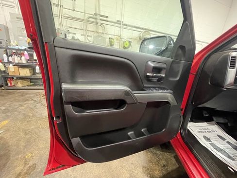 Used 2015 Chevrolet Silverado 1500 LT w/ Rally 2 Edition image 9