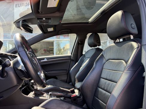 Used 2019 Volkswagen GTI Autobahn FWD image 20