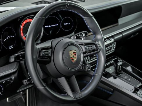 Used 2022 Porsche 911 Carrera 4S AWD/4WD image 23