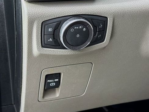 Used 2019 Ford F150 XLT image 10