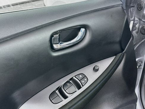 Used 2025 Nissan Leaf S FWD image 15