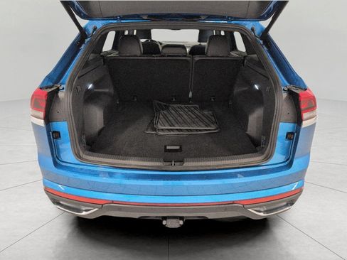 Used 2024 Volkswagen Atlas Cross Sport SE AWD/4WD image 16