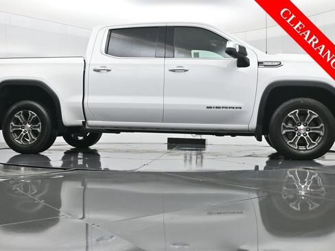 Used 2024 GMC Sierra 1500 SLT image 47
