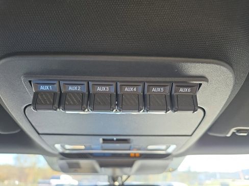 Used 2023 Ford F250 Lariat w/ Chrome Package image 33