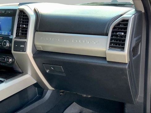 Used 2020 Ford F250 Lariat w/ Lariat Ultimate Package AWD/4WD image 17