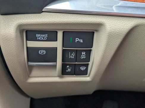 Used 2017 Acura MDX SH-AWD w/ Advance Package image 13