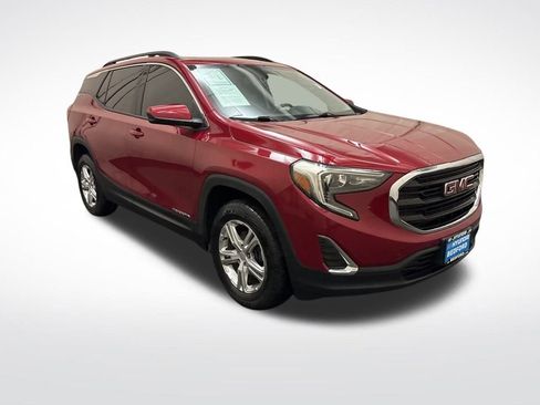 Used 2018 GMC Terrain SLE w/ Driver Convenience Package image 3