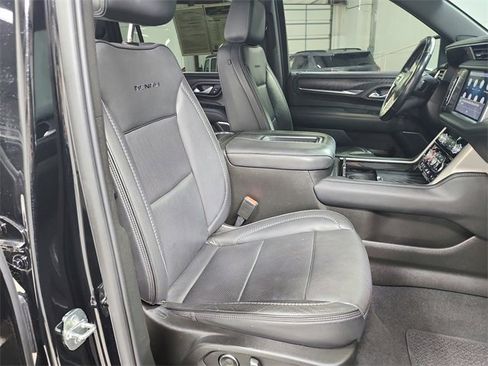 Used 2021 GMC Yukon XL Denali image 41
