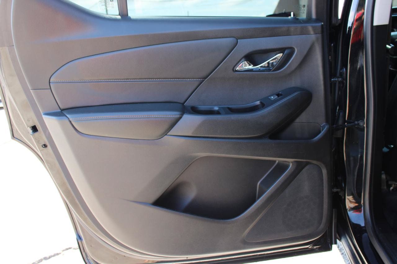 Used 2019 Chevrolet Traverse RS FWD image 42