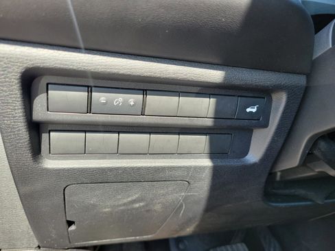 Used 2024 Mitsubishi Outlander SE image 39