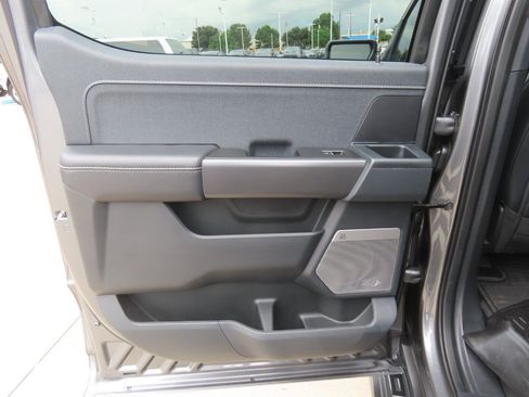 Used 2025 Ford F150 Lariat w/ Equipment Group 501A Mid AWD/4WD image 19