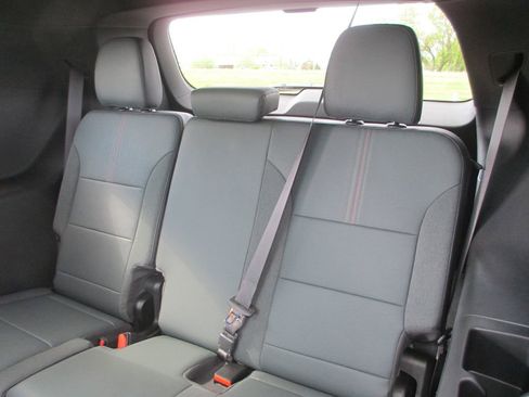 Used 2024 GMC Acadia AT4 w/ Super Cruise Package image 24