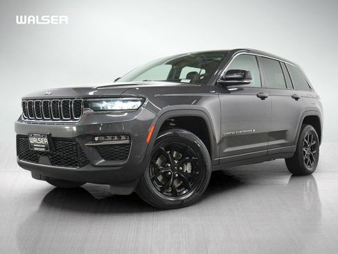 Used 2022 Jeep Grand Cherokee Limited AWD/4WD image 1