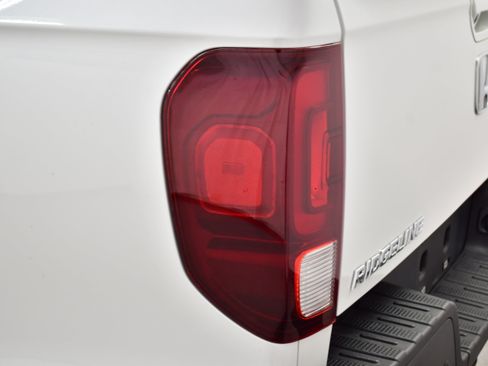 Used 2023 Honda Ridgeline Black Edition image 37