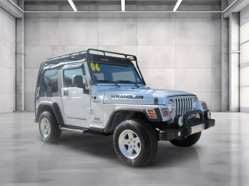 Used 2006 Jeep Wrangler Sport w/ 30" Tire & Wheel Group AWD/4WD image 1