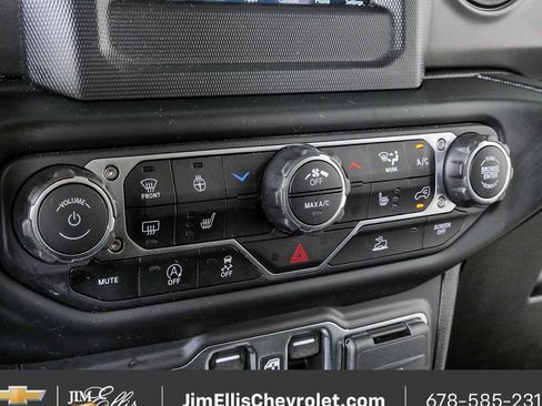 Used 2023 Jeep Wrangler Unlimited Sport AWD/4WD image 15