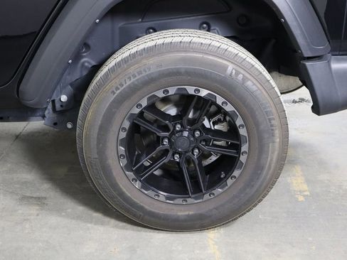 Used 2022 Jeep Wrangler Unlimited Sport AWD/4WD image 41
