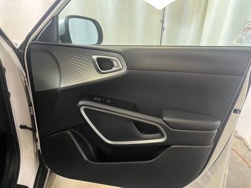 Used 2020 Kia Soul X-Line image 11