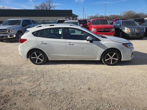 Used 2019 Subaru Impreza 2.0i Premium w/ Eyesight & BSD/Rcta & SRF image 2