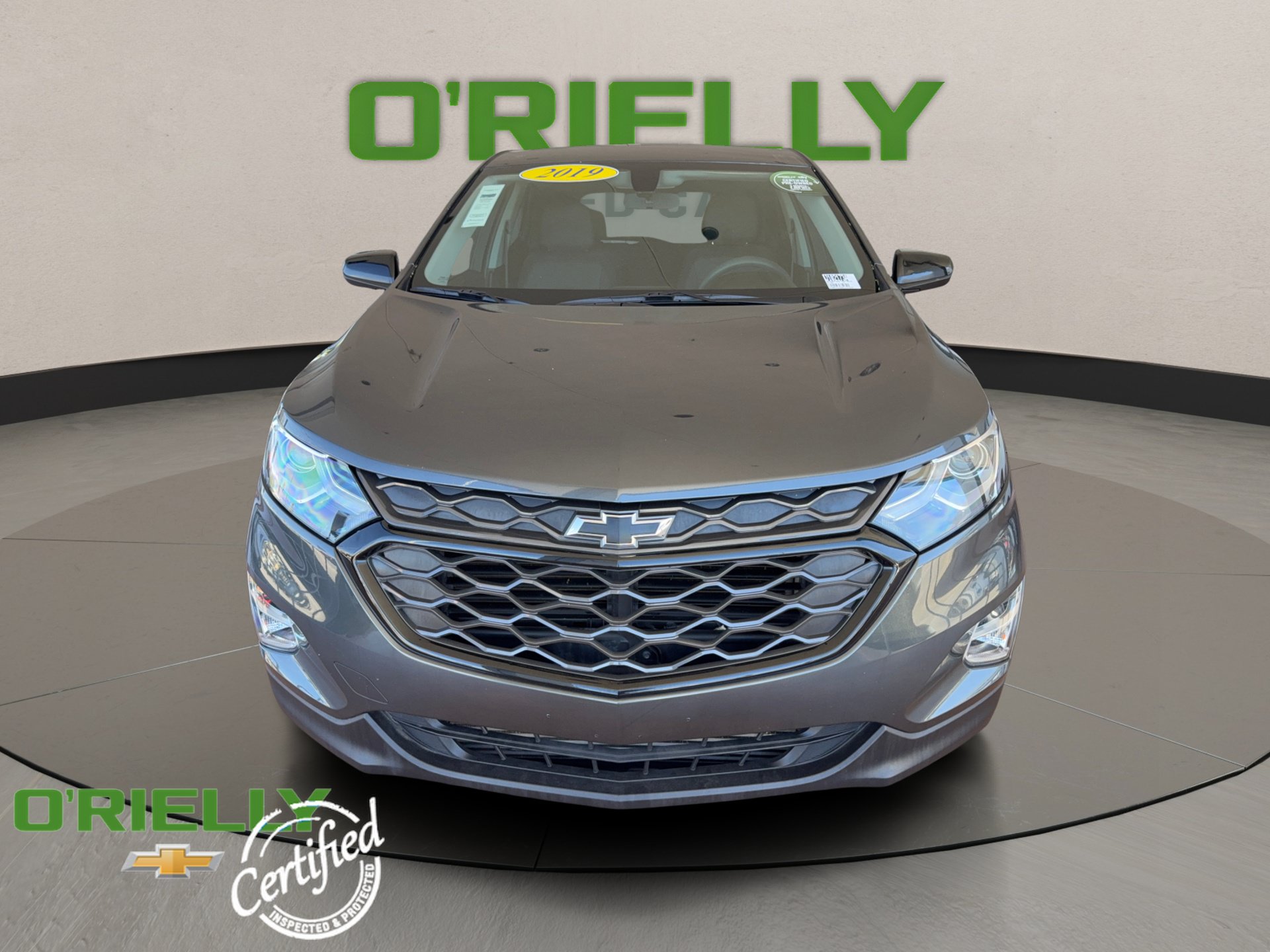 Used 2019 Chevrolet Equinox LT w/ LPO, Blackout Package FWD image 9