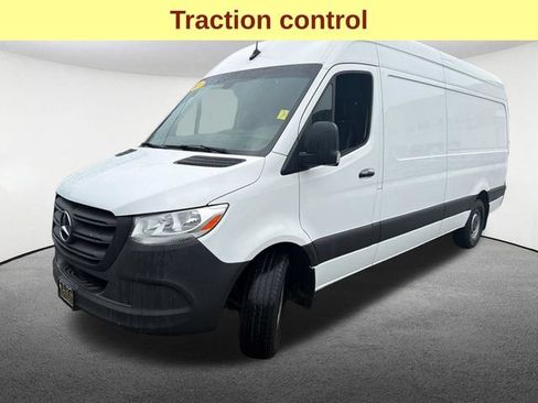Used 2024 Mercedes-Benz Sprinter 2500 image 5