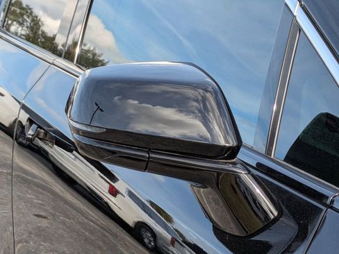 New 2026 Cadillac Optiq Luxury 1 image 12