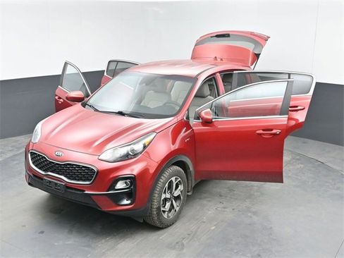 Used 2022 Kia Sportage LX image 50