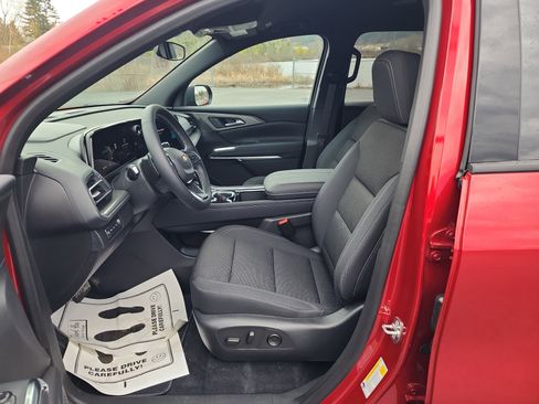 New 2026 Chevrolet Traverse LT image 11