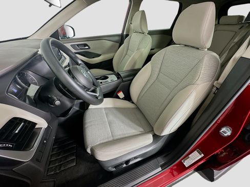 Used 2021 Nissan Rogue SV FWD image 13