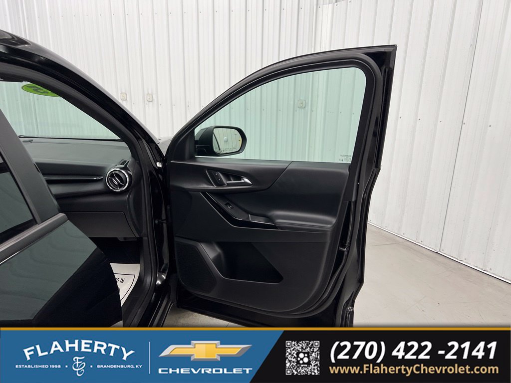 Used 2025 Chevrolet Equinox LT FWD image 14