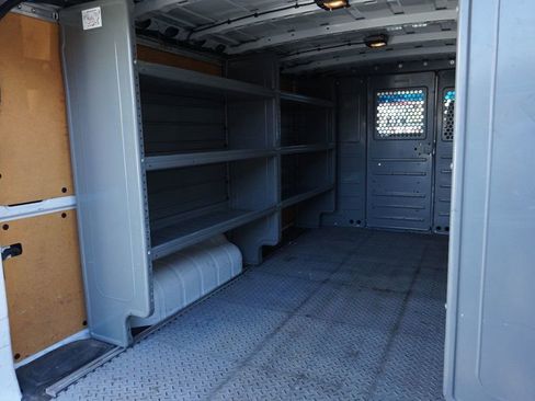 Used 2019 Nissan NV 2500 SV w/ Navigation Package image 10