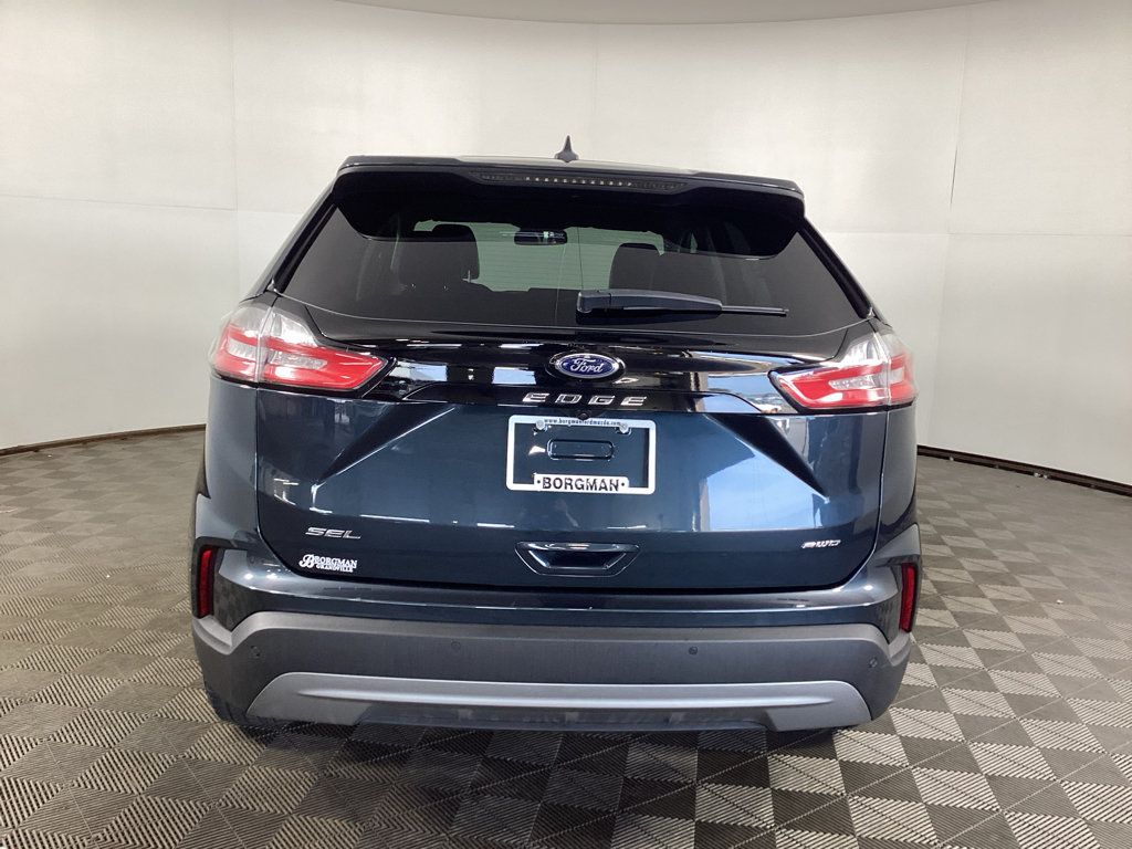 Used 2023 Ford Edge SEL w/ Convenience Package AWD/4WD image 3