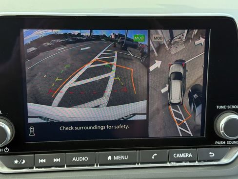 Certified 2025 Nissan Rogue SV image 20