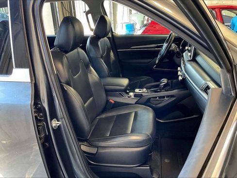 Used 2021 Kia Telluride LX FWD image 7