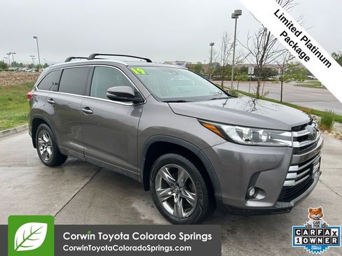Used 2019 Toyota Highlander Limited Platinum AWD/4WD image 1