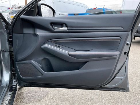 Used 2022 Nissan Altima 2.5 SR image 21