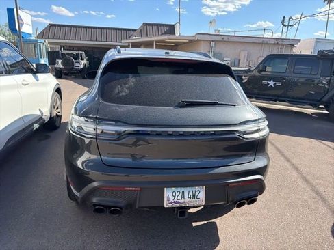 Used 2022 Porsche Macan image 7