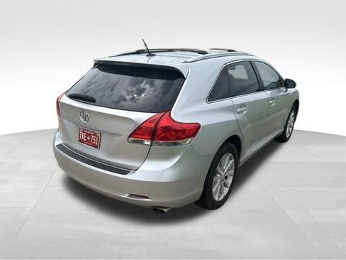Used 2011 Toyota Venza FWD image 3