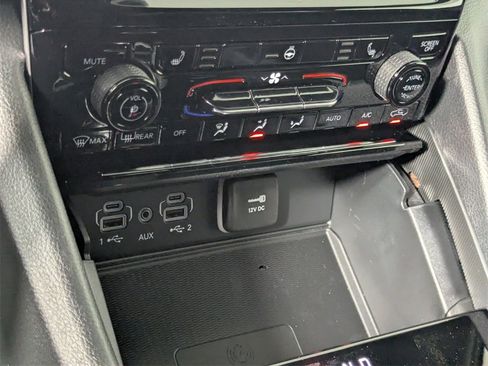 New 2025 Jeep Grand Cherokee Altitude image 23