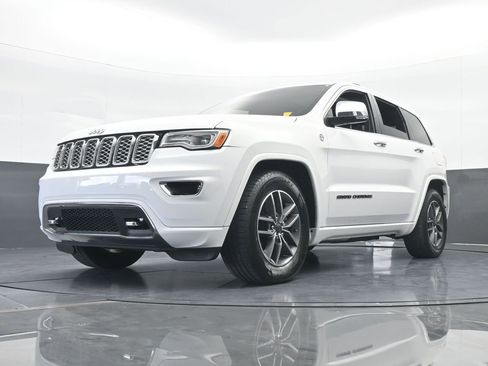 Used 2020 Jeep Grand Cherokee Overland image 60